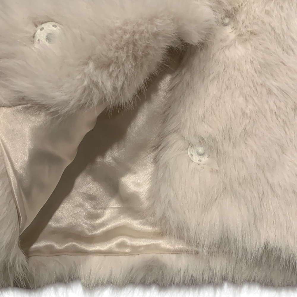 • ASOS faux fur white coat/jacket small - Picture 3 of 4